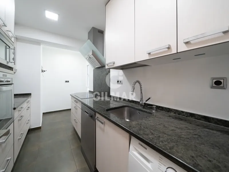 Apartment in Trafalgar - Madrid