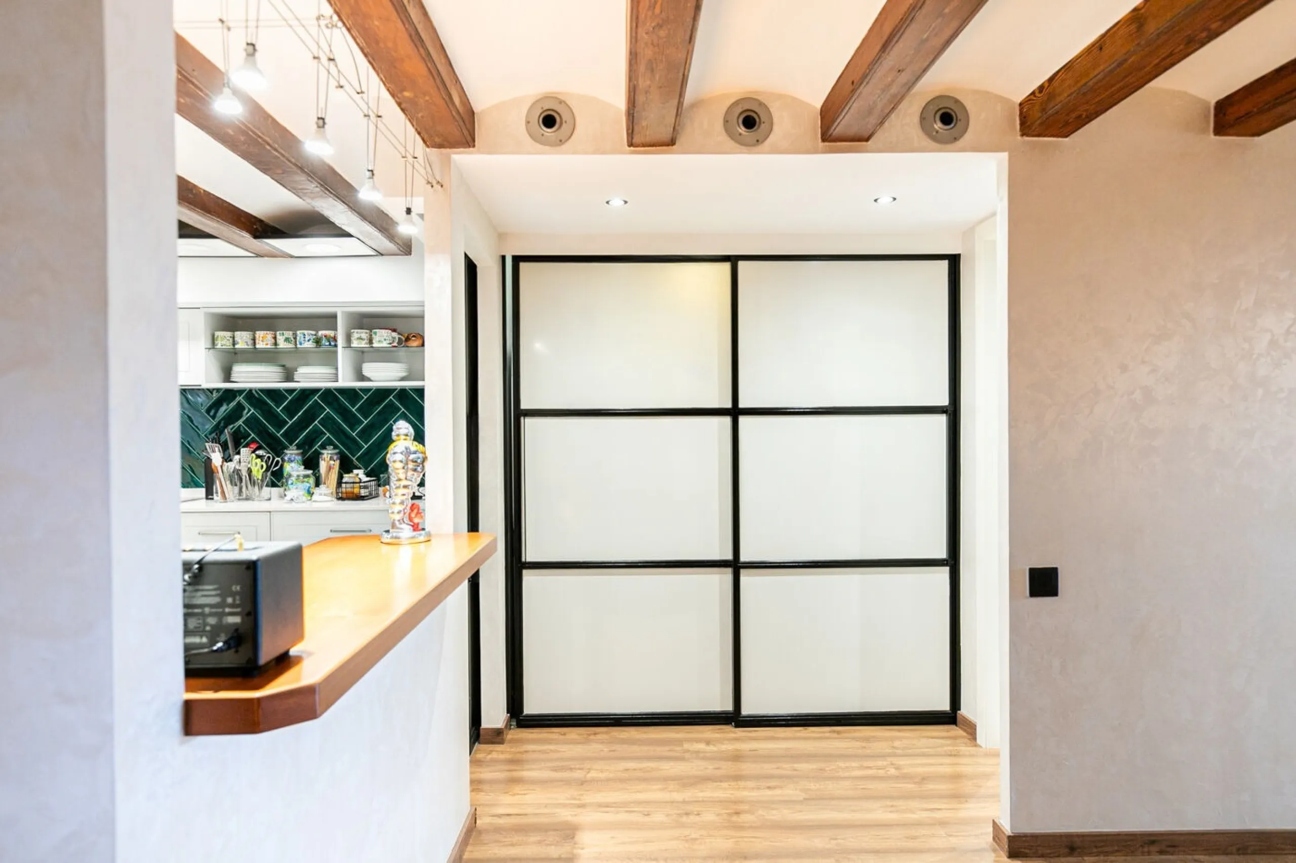 Modern Apartment with Terrace in Eixample Esquerra, Barcelona