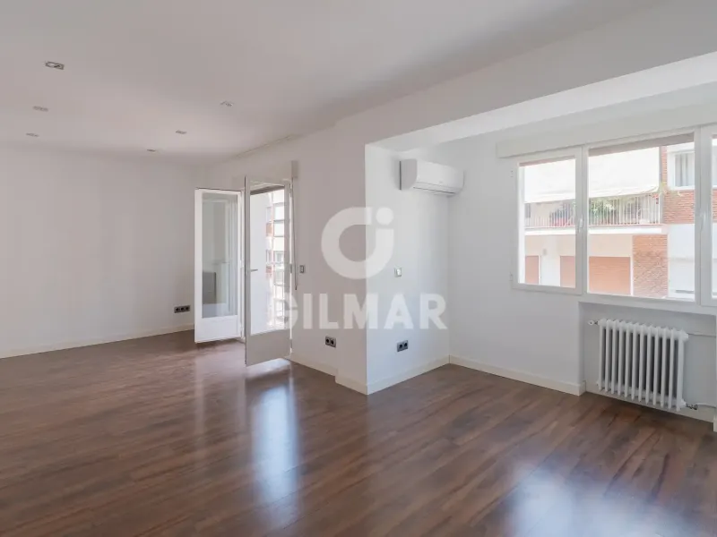 Apartment in Trafalgar - Madrid
