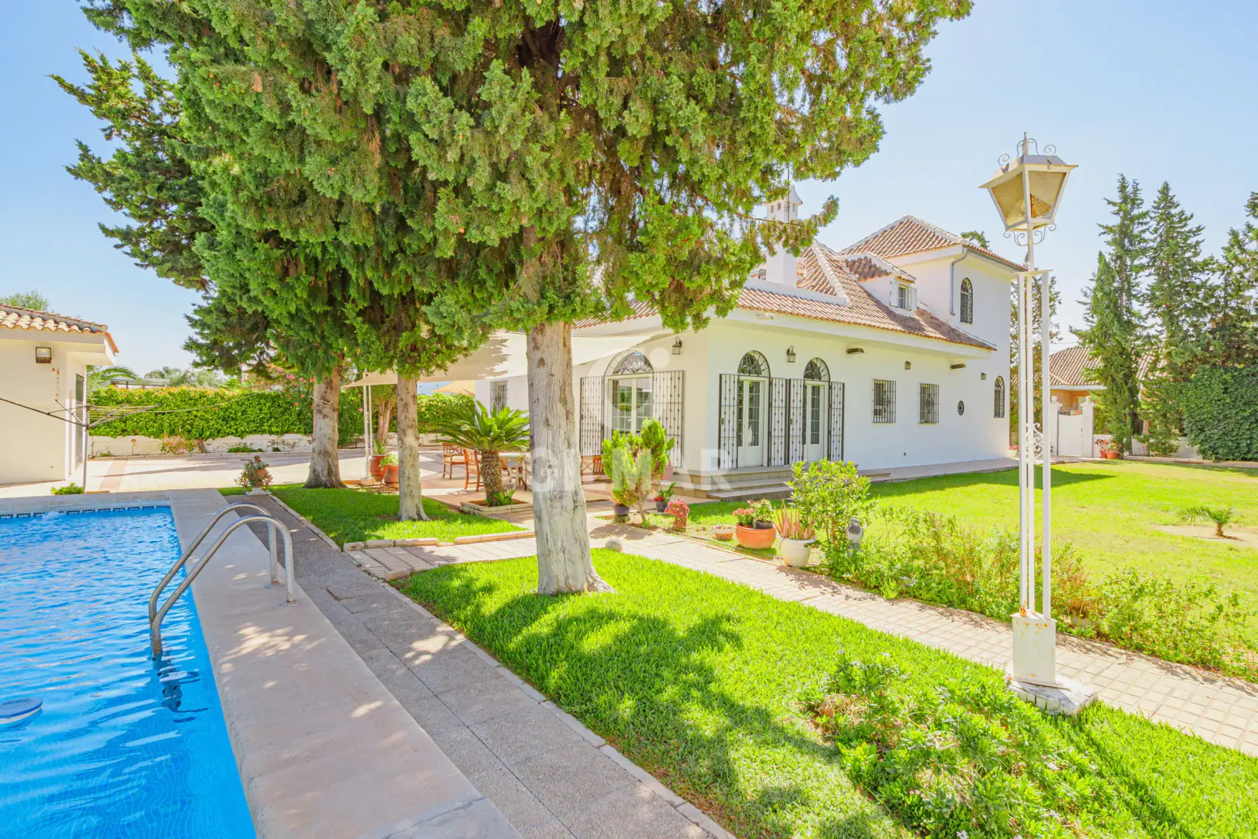 Villa in Montequinto - Sevilla