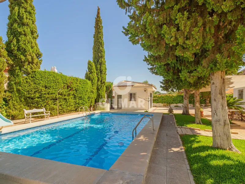 Villa in Montequinto - Sevilla