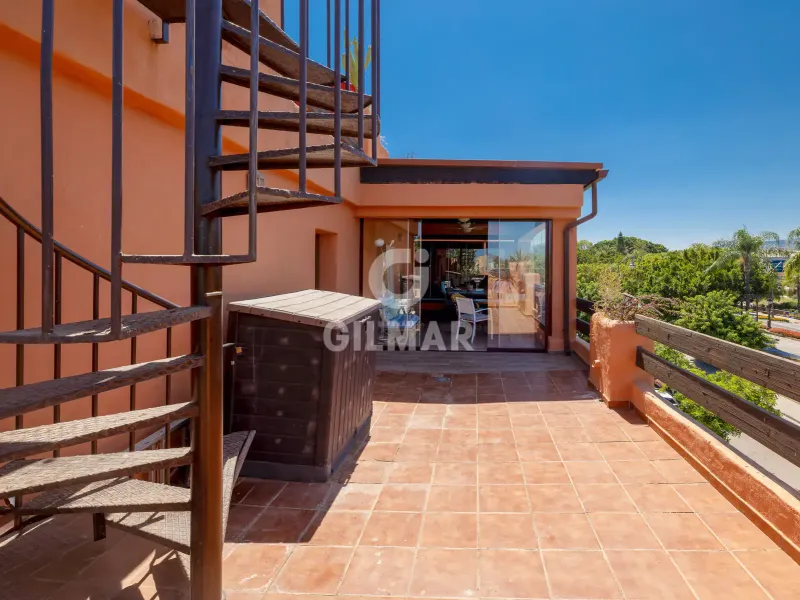 Penthouse in Estepona - Málaga