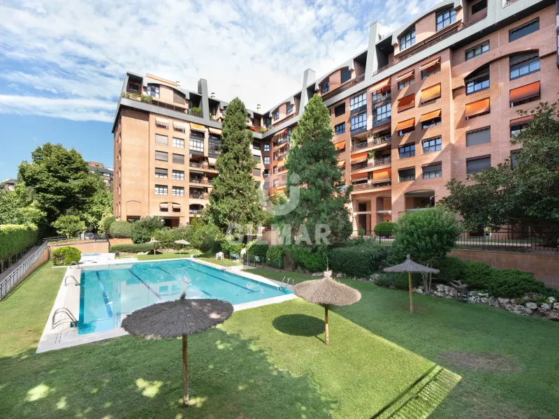 Apartment in Mirasierra - Madrid