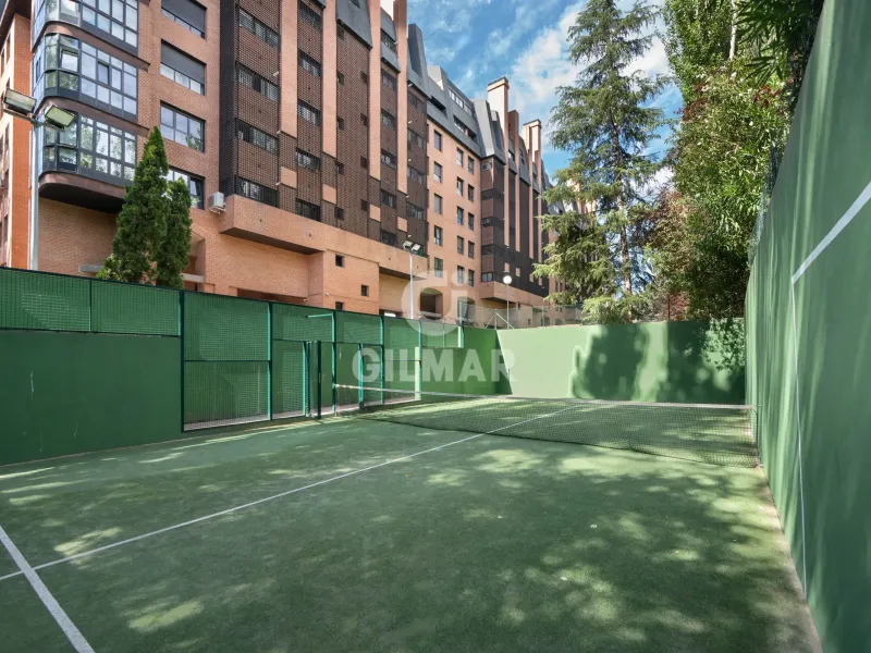 Apartment in Mirasierra - Madrid