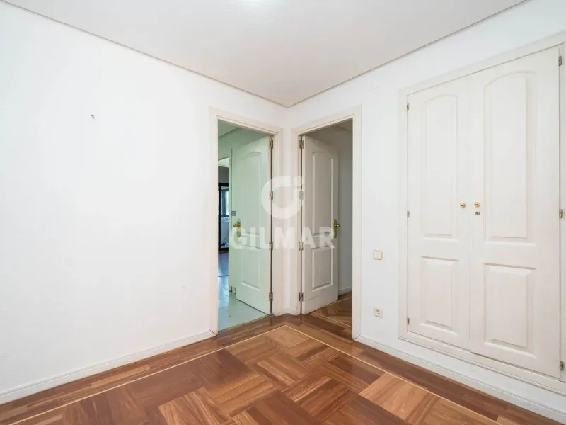 Apartment in Mirasierra - Madrid