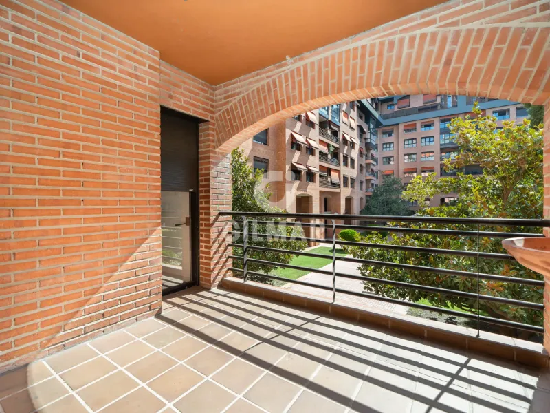Apartment in Mirasierra - Madrid