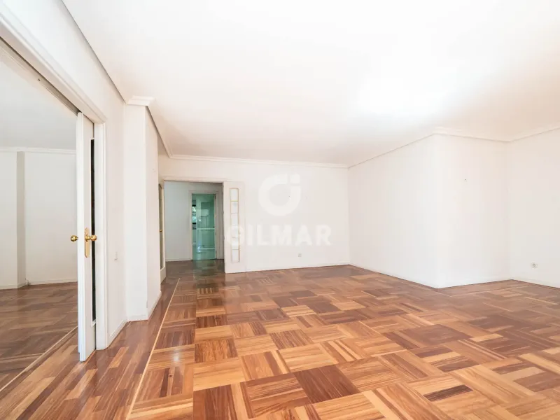 Apartment in Mirasierra - Madrid