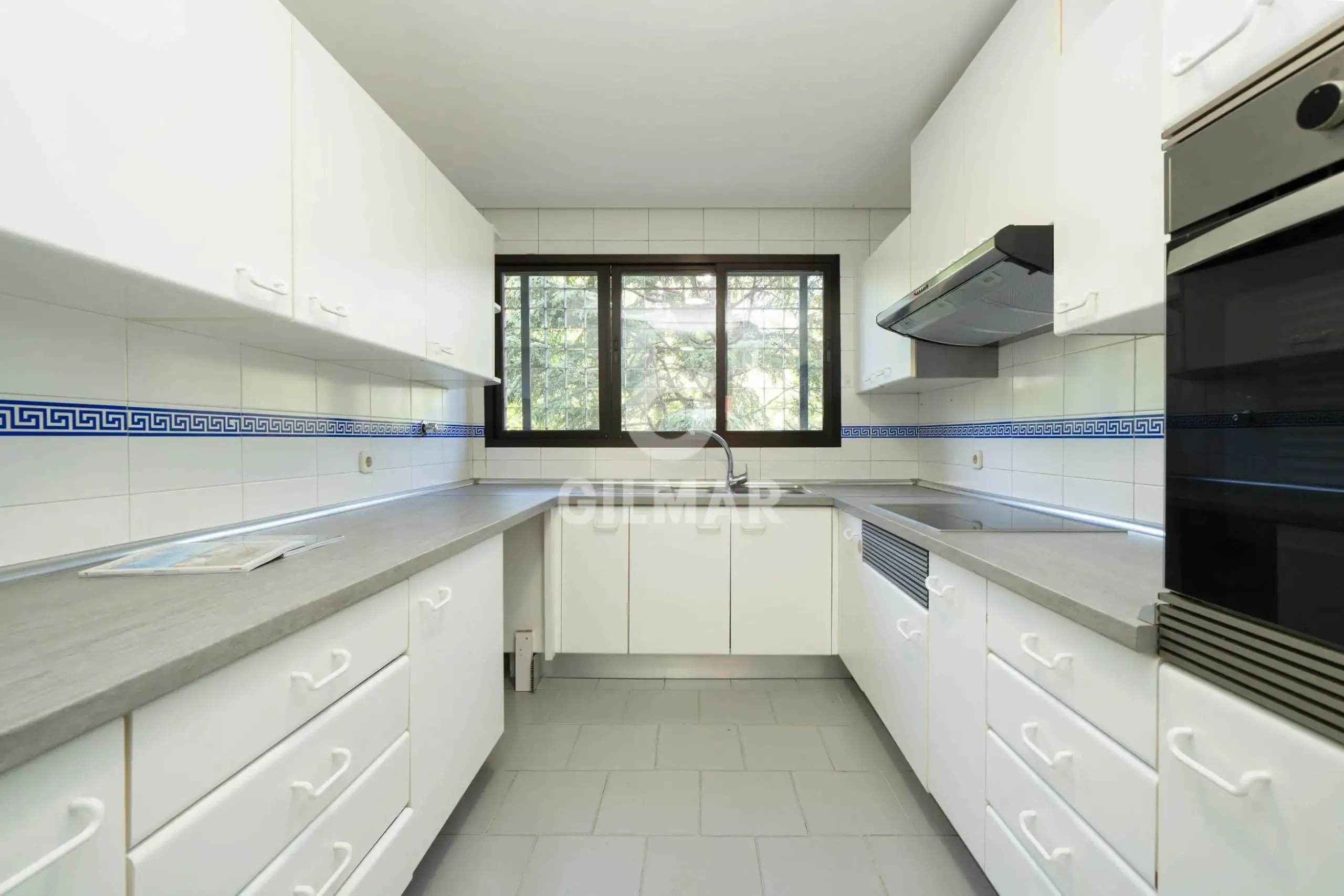 Apartment in Mirasierra - Madrid