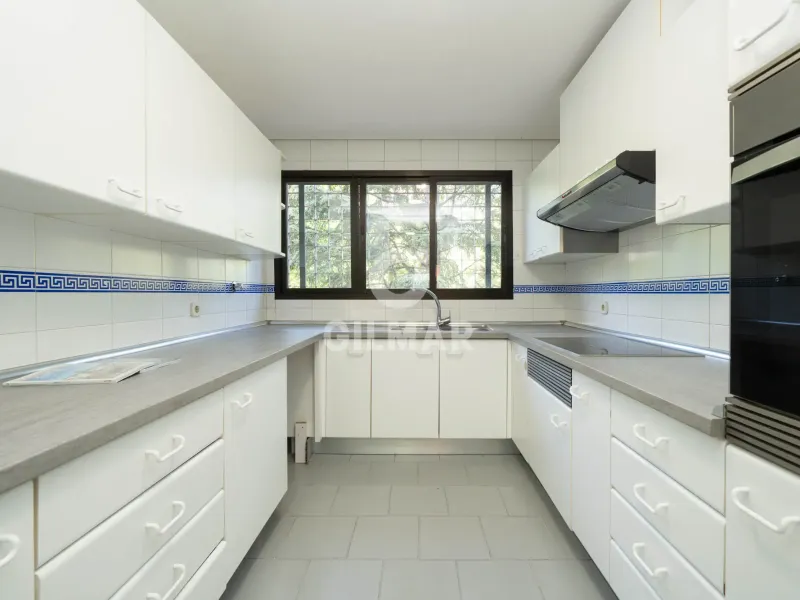 Apartment in Mirasierra - Madrid