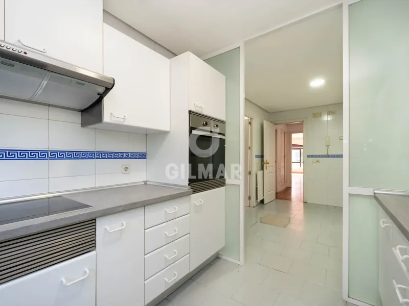 Apartment in Mirasierra - Madrid