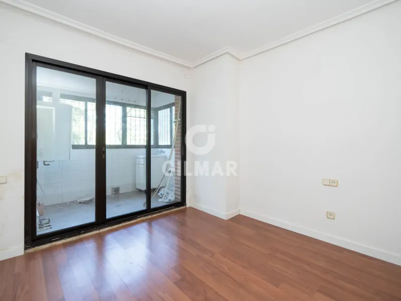 Apartment in Mirasierra - Madrid