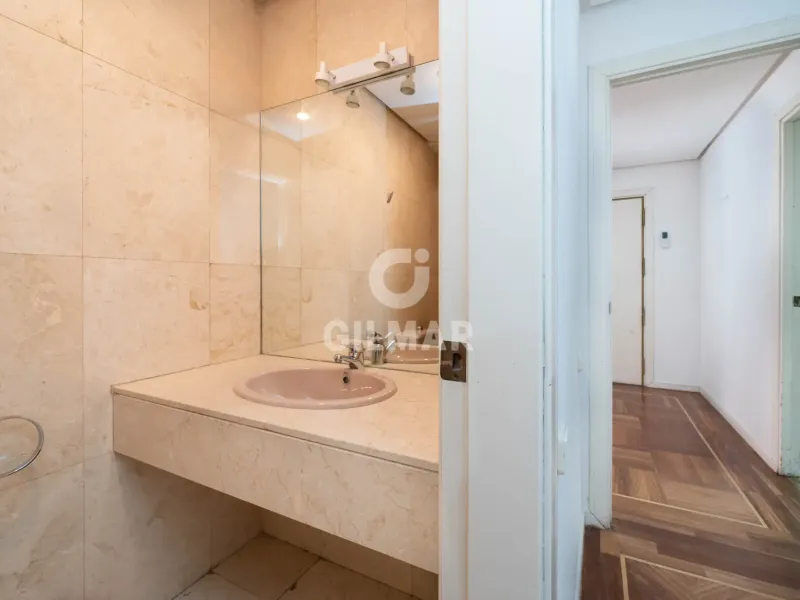 Apartment in Mirasierra - Madrid