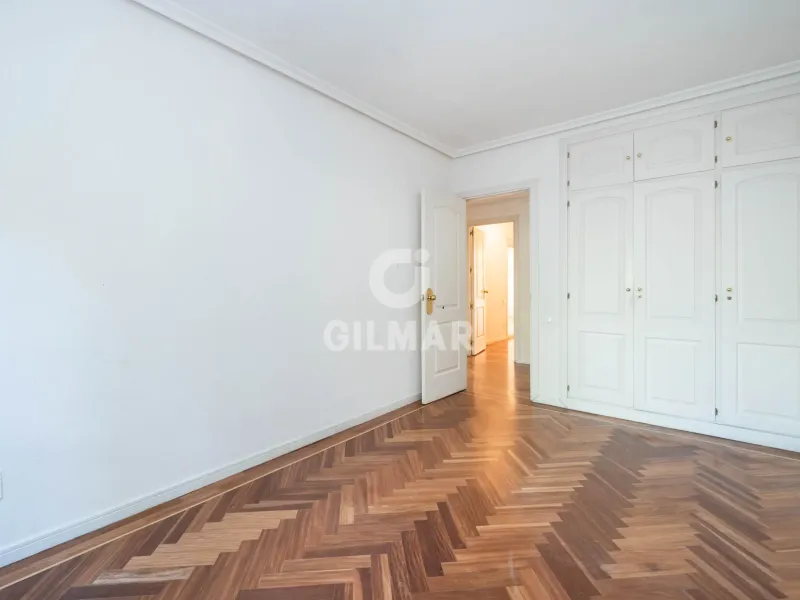 Apartment in Mirasierra - Madrid