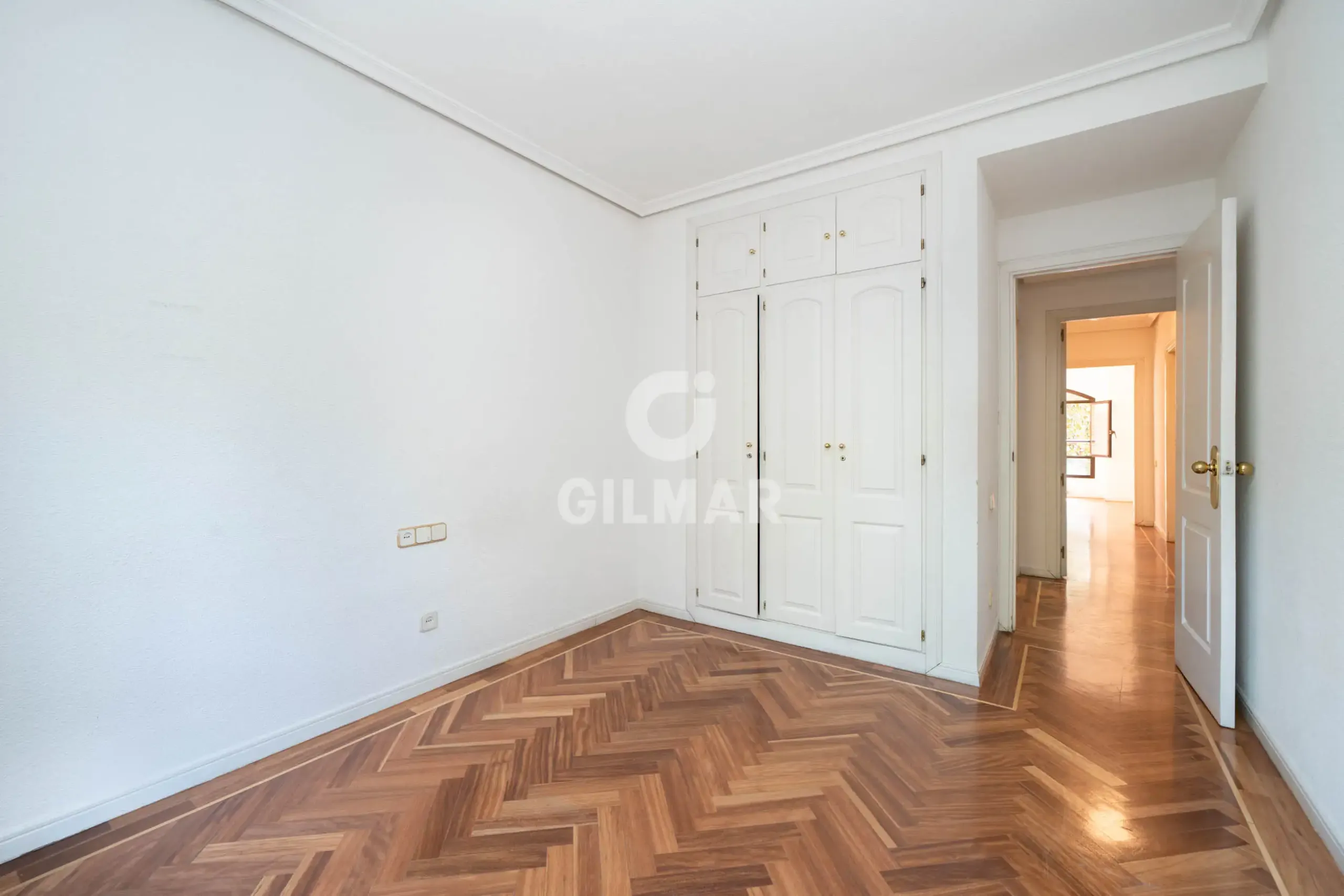 Apartment in Mirasierra - Madrid