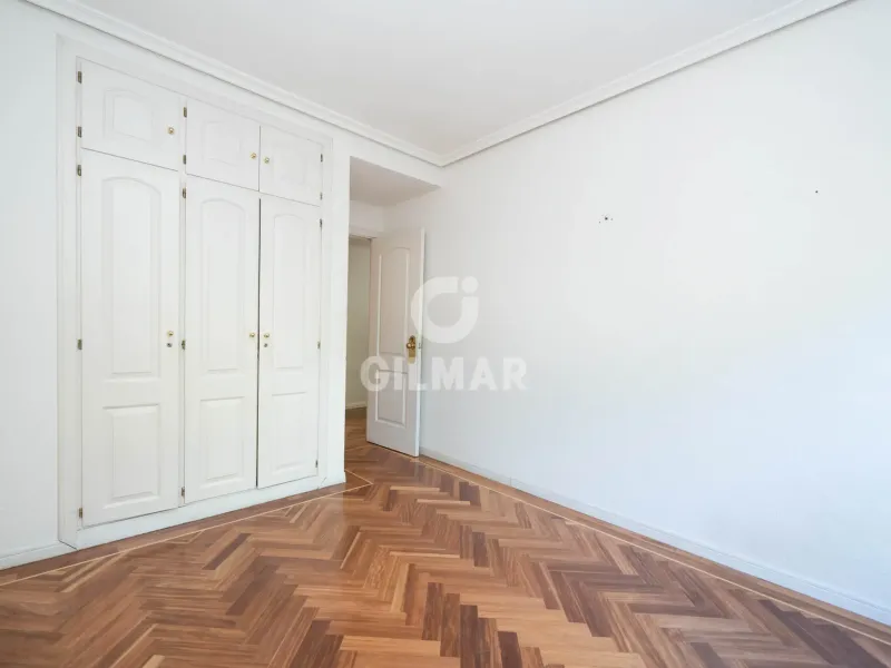 Apartment in Mirasierra - Madrid