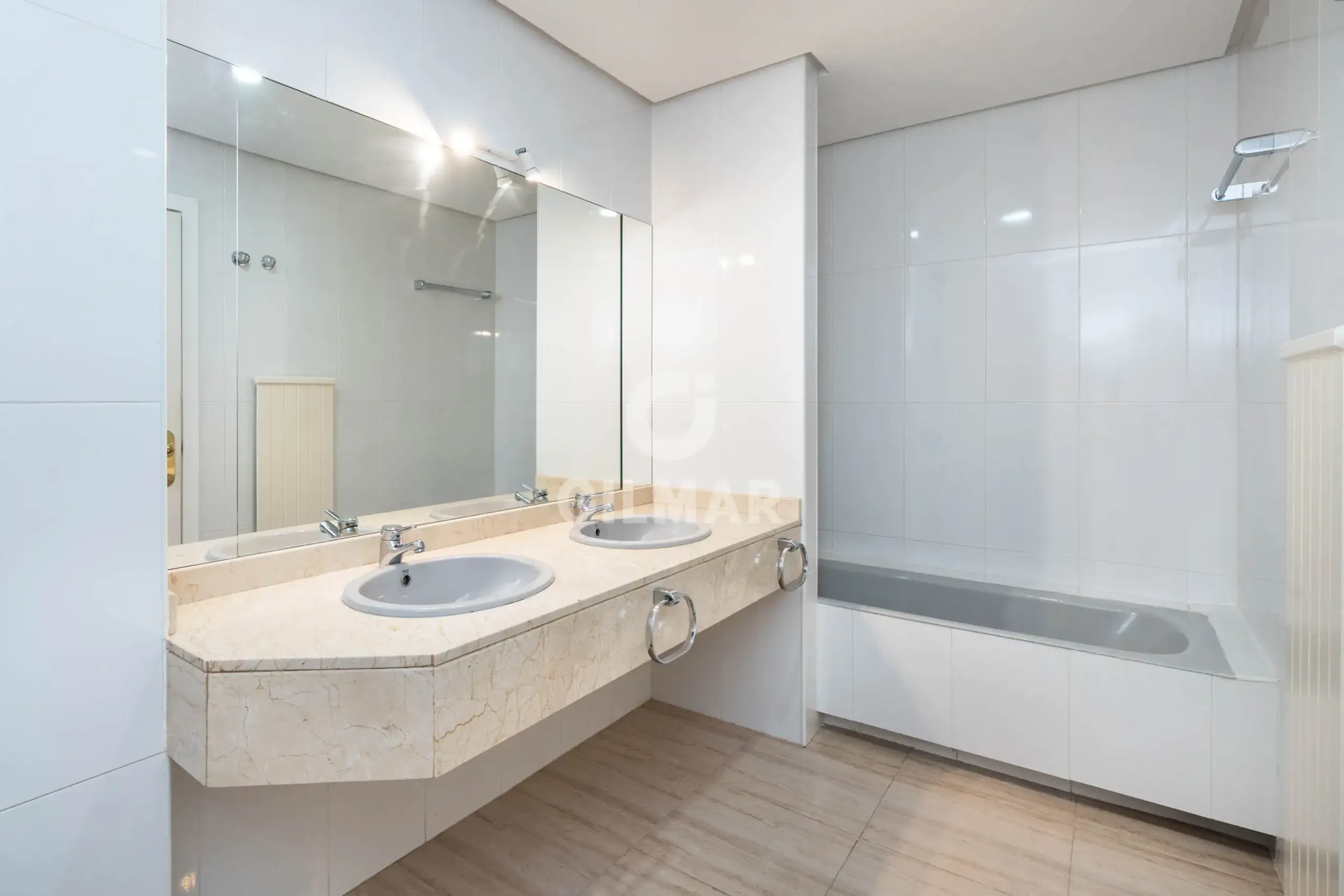 Apartment in Mirasierra - Madrid