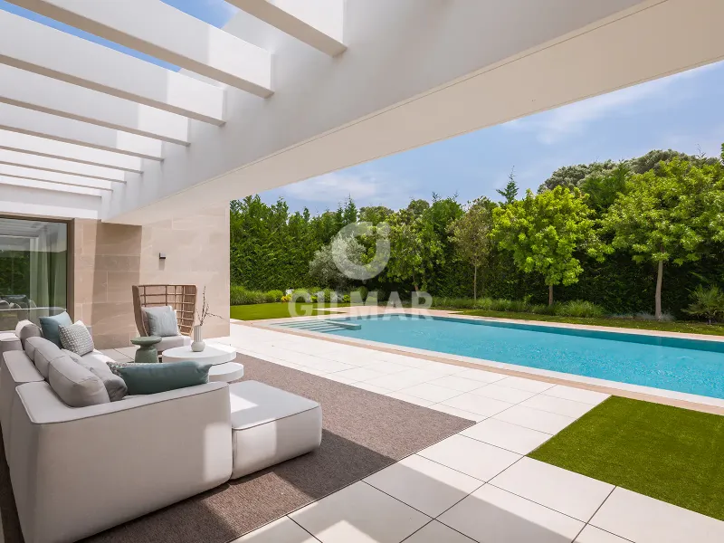 Villa in Estepona Este - Málaga