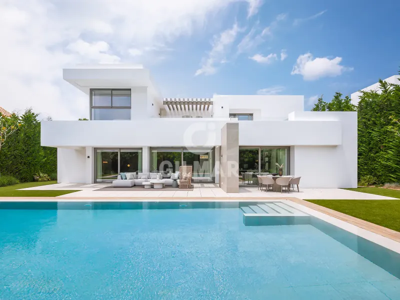 Villa in Estepona Este - Málaga