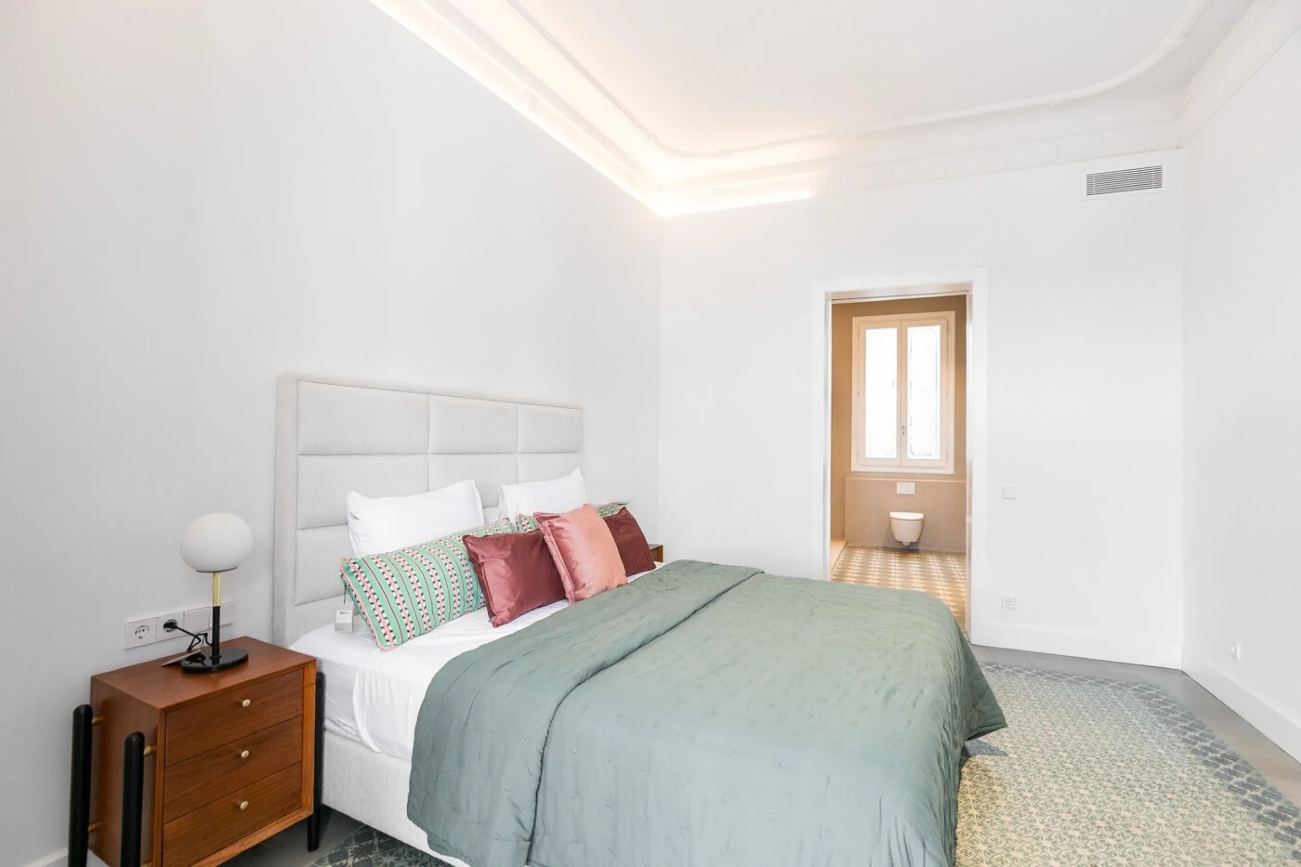 Timeless Elegance Meets Modern Living in Barcelona’s Quadrat d’Or
