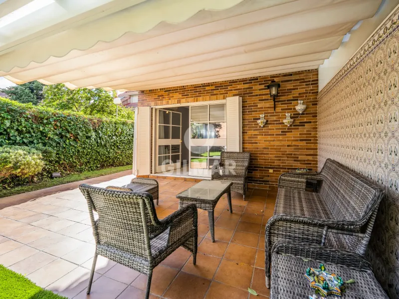 Semi-detached house in Peñagrande - Madrid