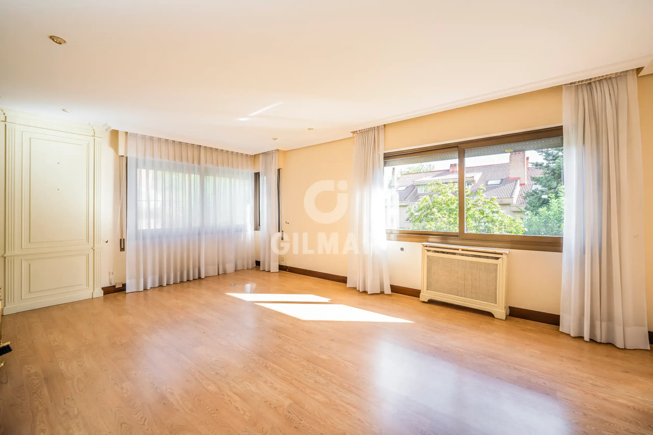 Semi-detached house in Peñagrande - Madrid
