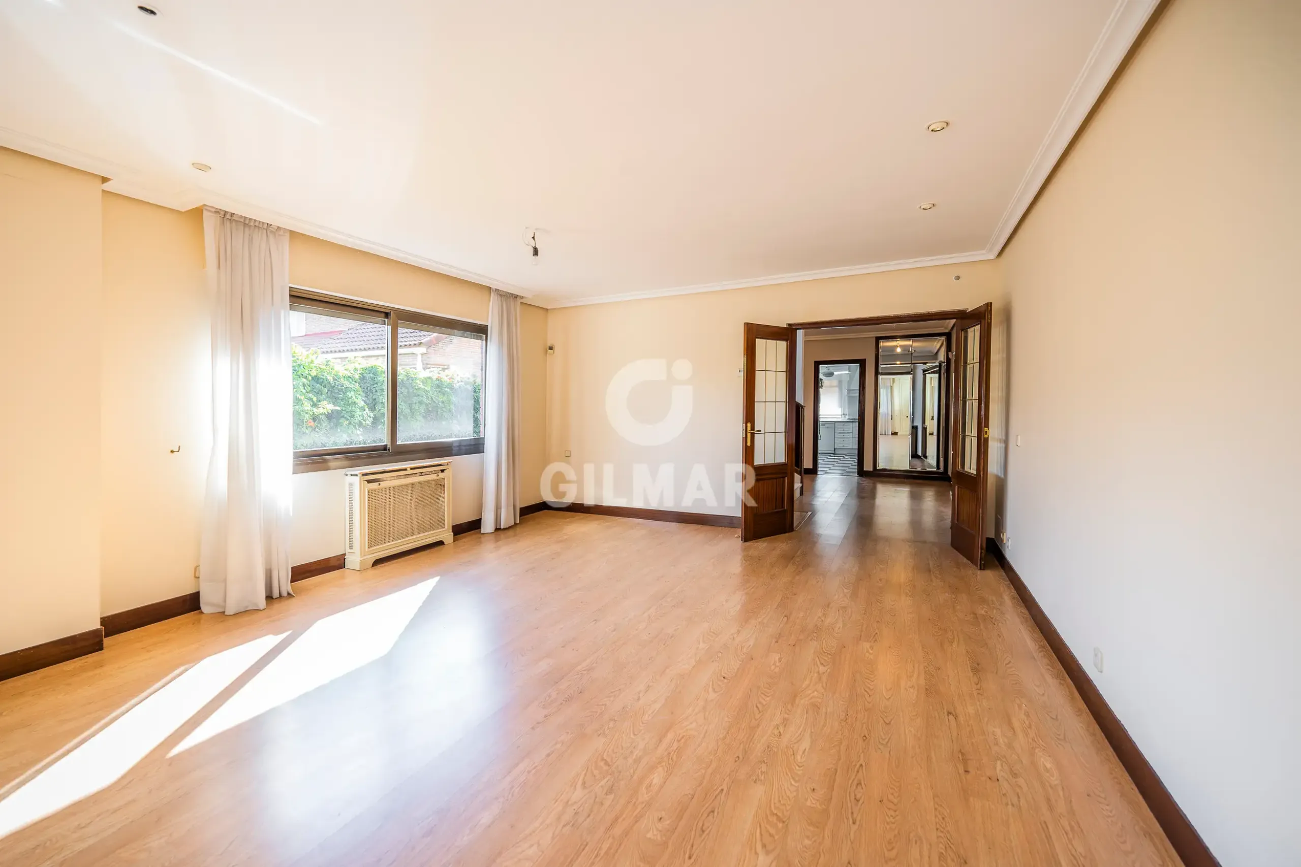 Semi-detached house in Peñagrande - Madrid
