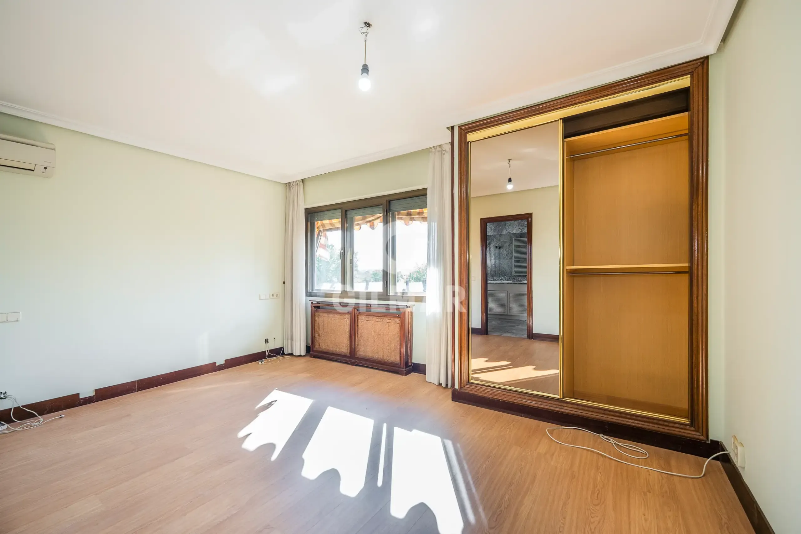 Semi-detached house in Peñagrande - Madrid