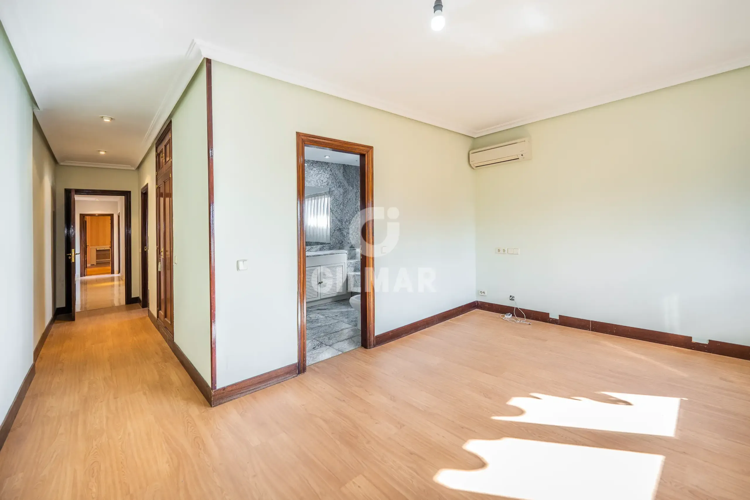 Semi-detached house in Peñagrande - Madrid