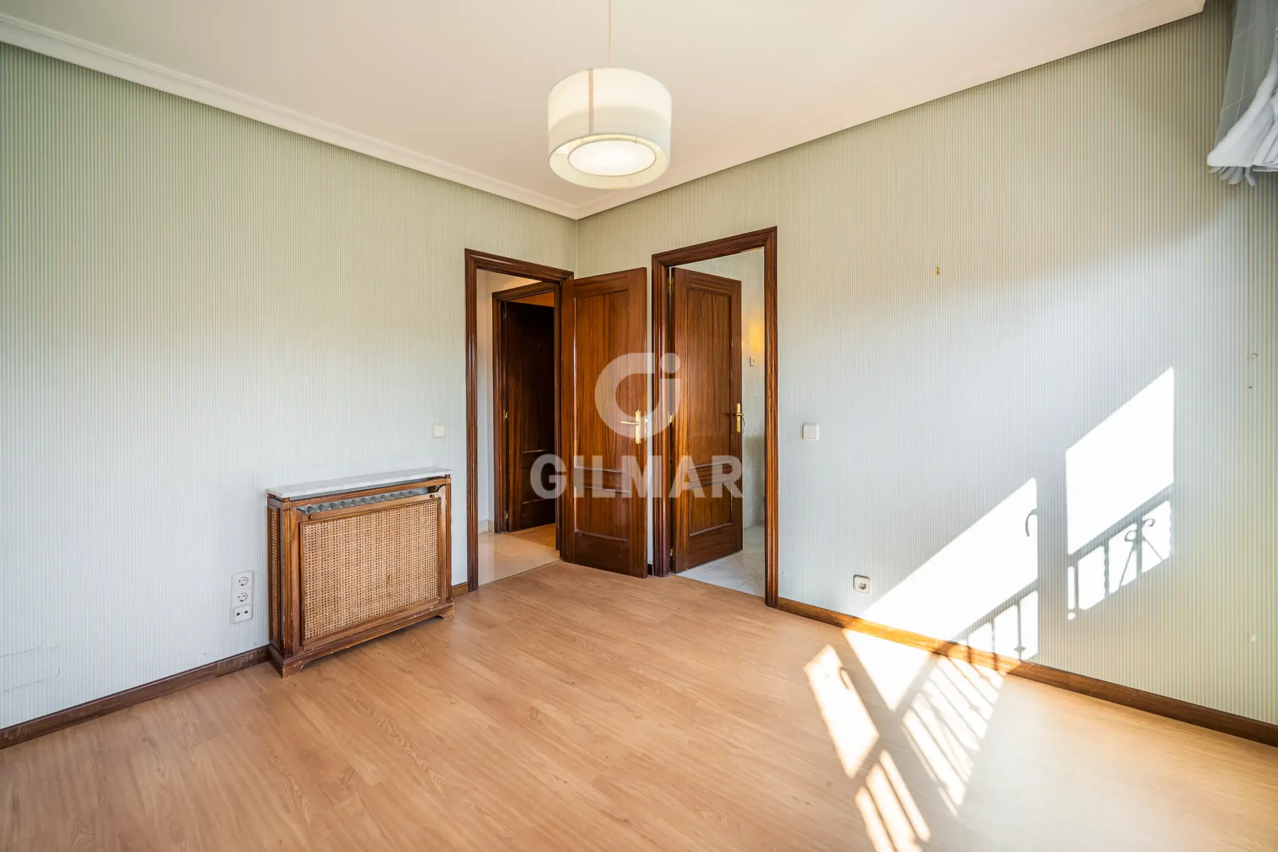 Semi-detached house in Peñagrande - Madrid