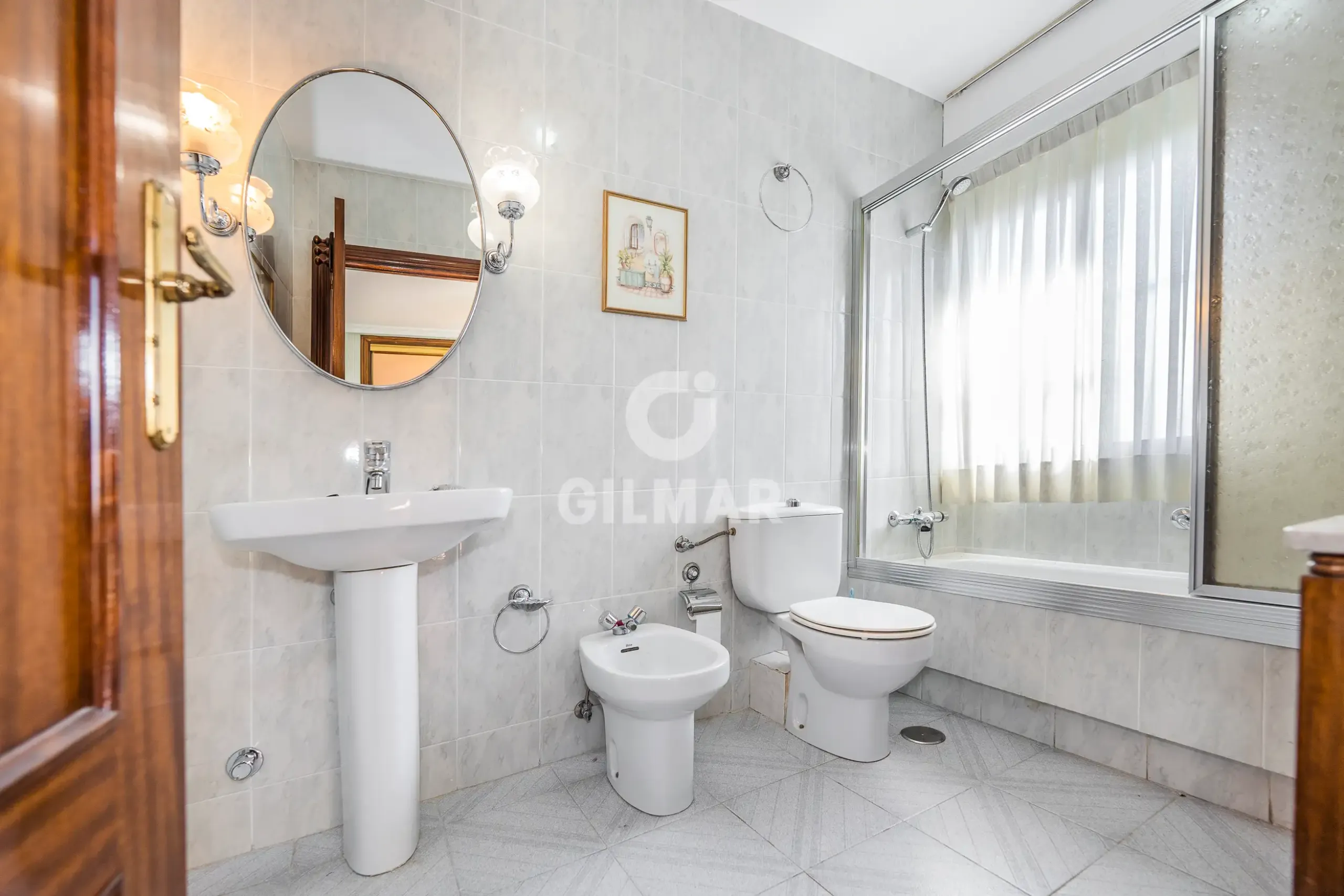 Semi-detached house in Peñagrande - Madrid