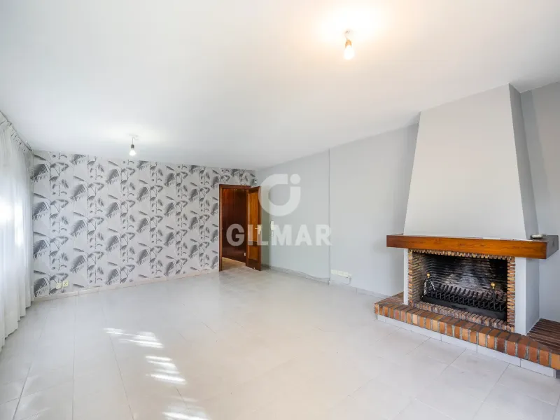 Semi-detached house in Peñagrande - Madrid