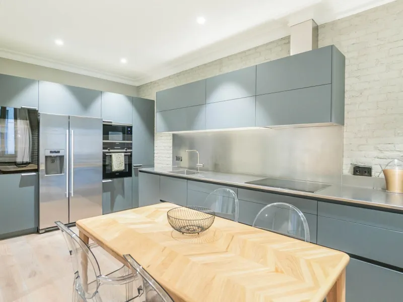 Stylish Flat in Eixample, Steps from Passeig de Gracia, Barcelona