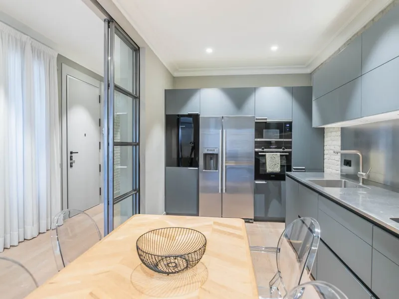 Stylish Flat in Eixample, Steps from Passeig de Gracia, Barcelona