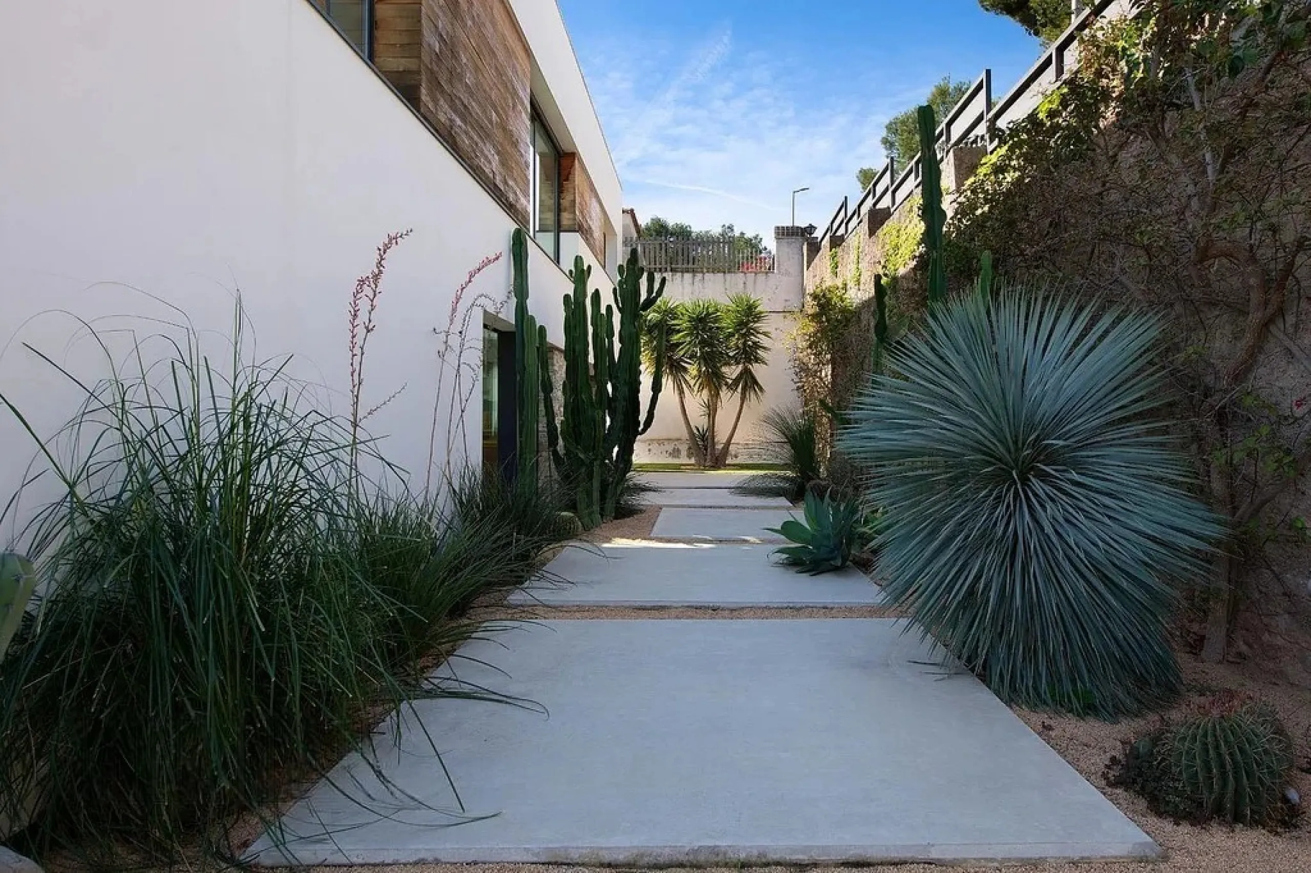Modern Designer Villa with Pool and Views in Montemar Alto, Castelldefels, Barcelona