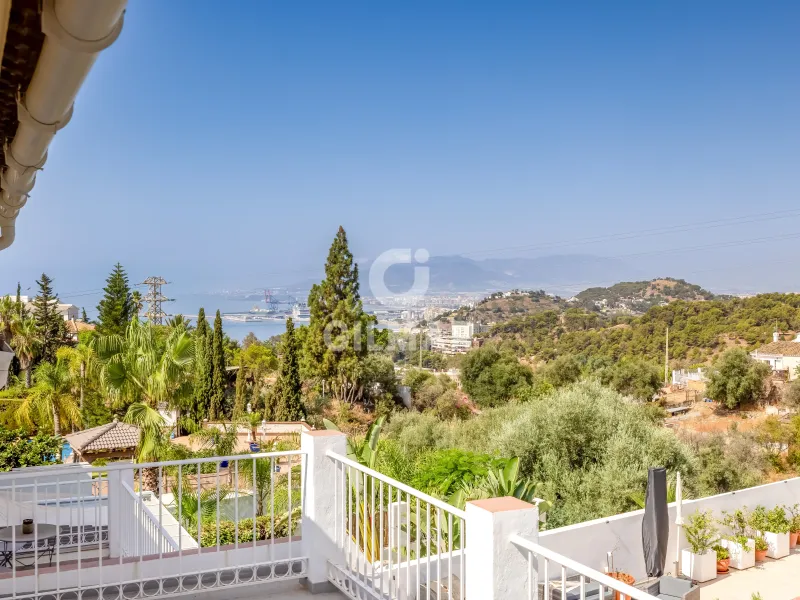 Semi-detached house in Málaga Este - Málaga