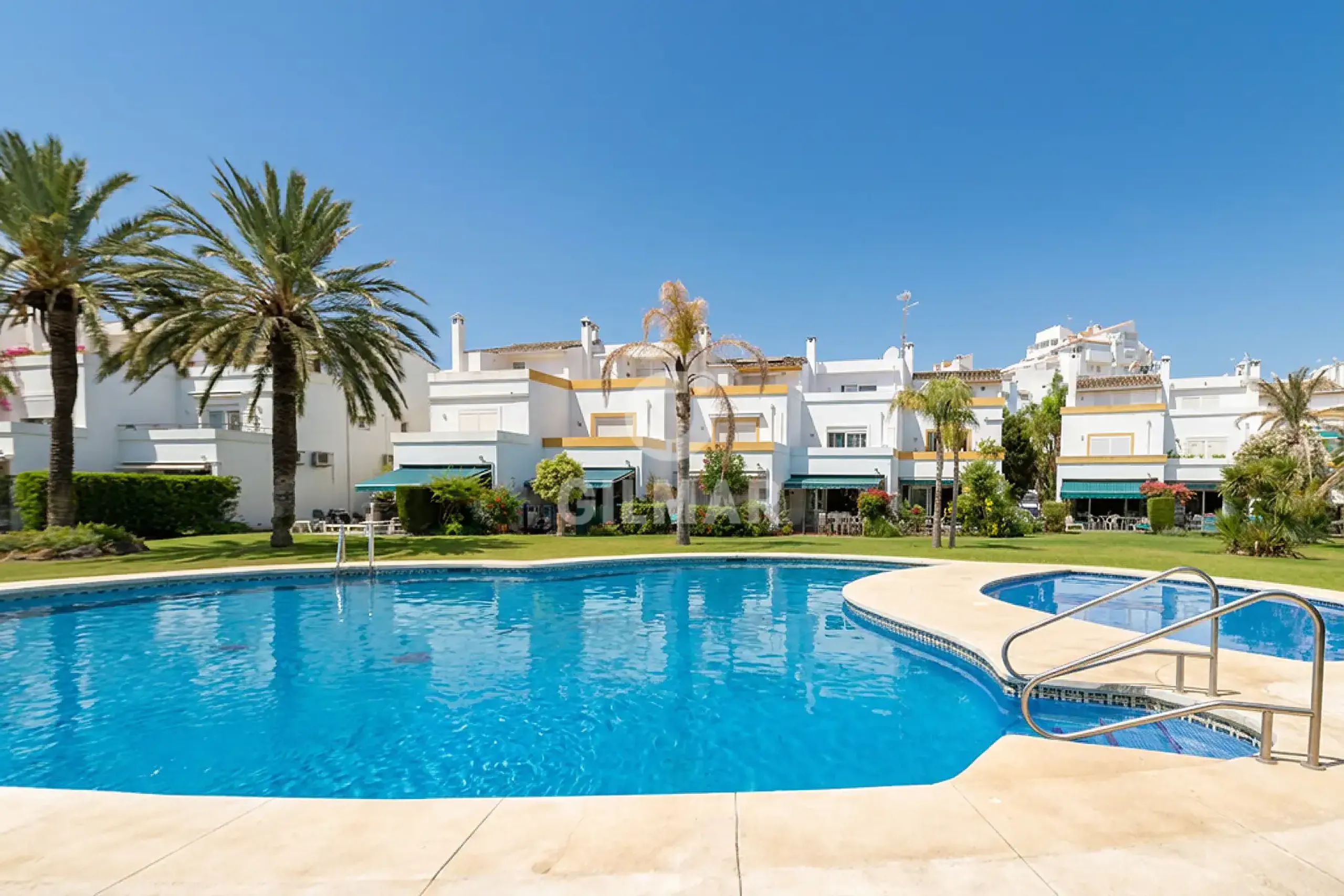 Townhouse in Estepona Oeste - Málaga