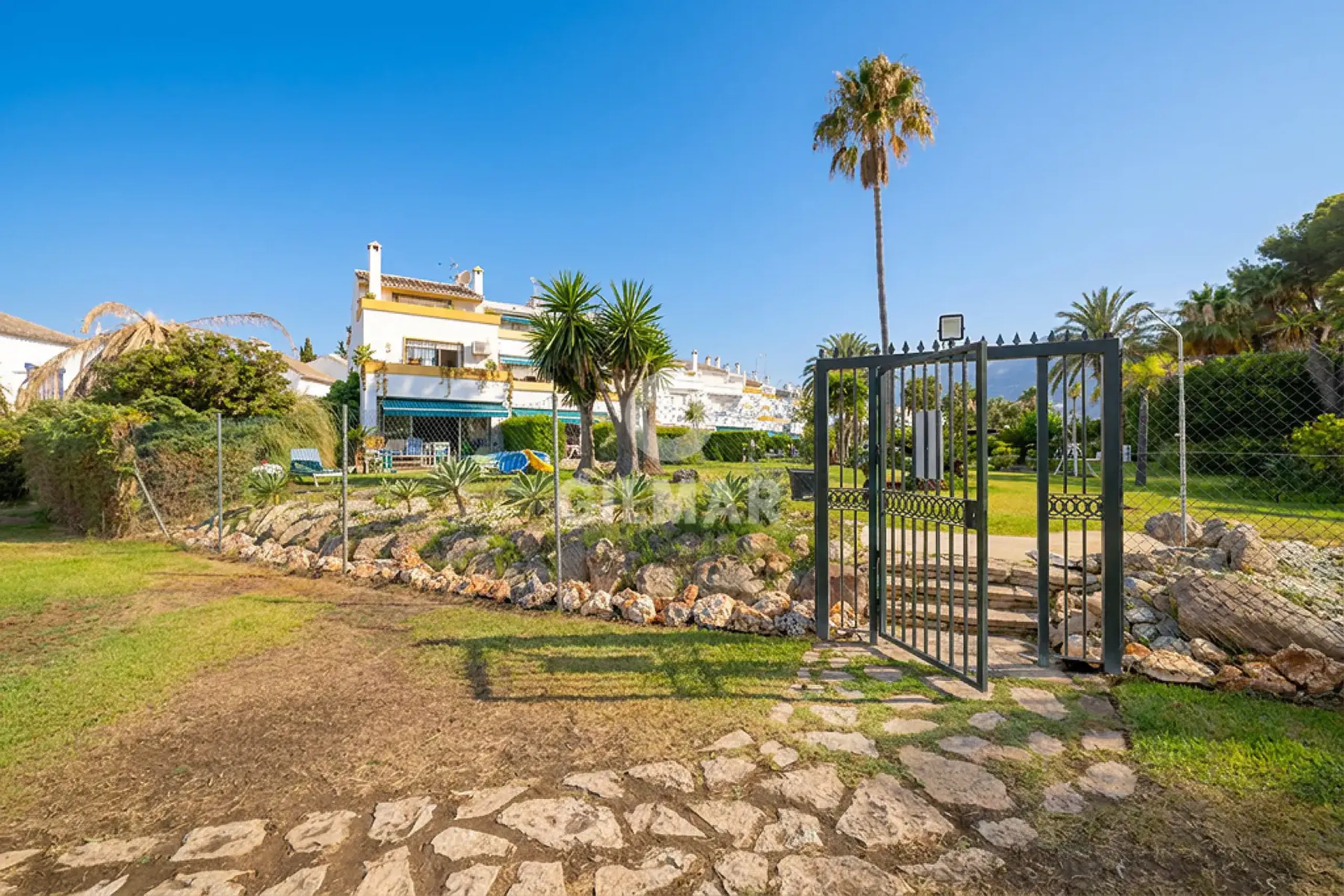 Townhouse in Estepona Oeste - Málaga