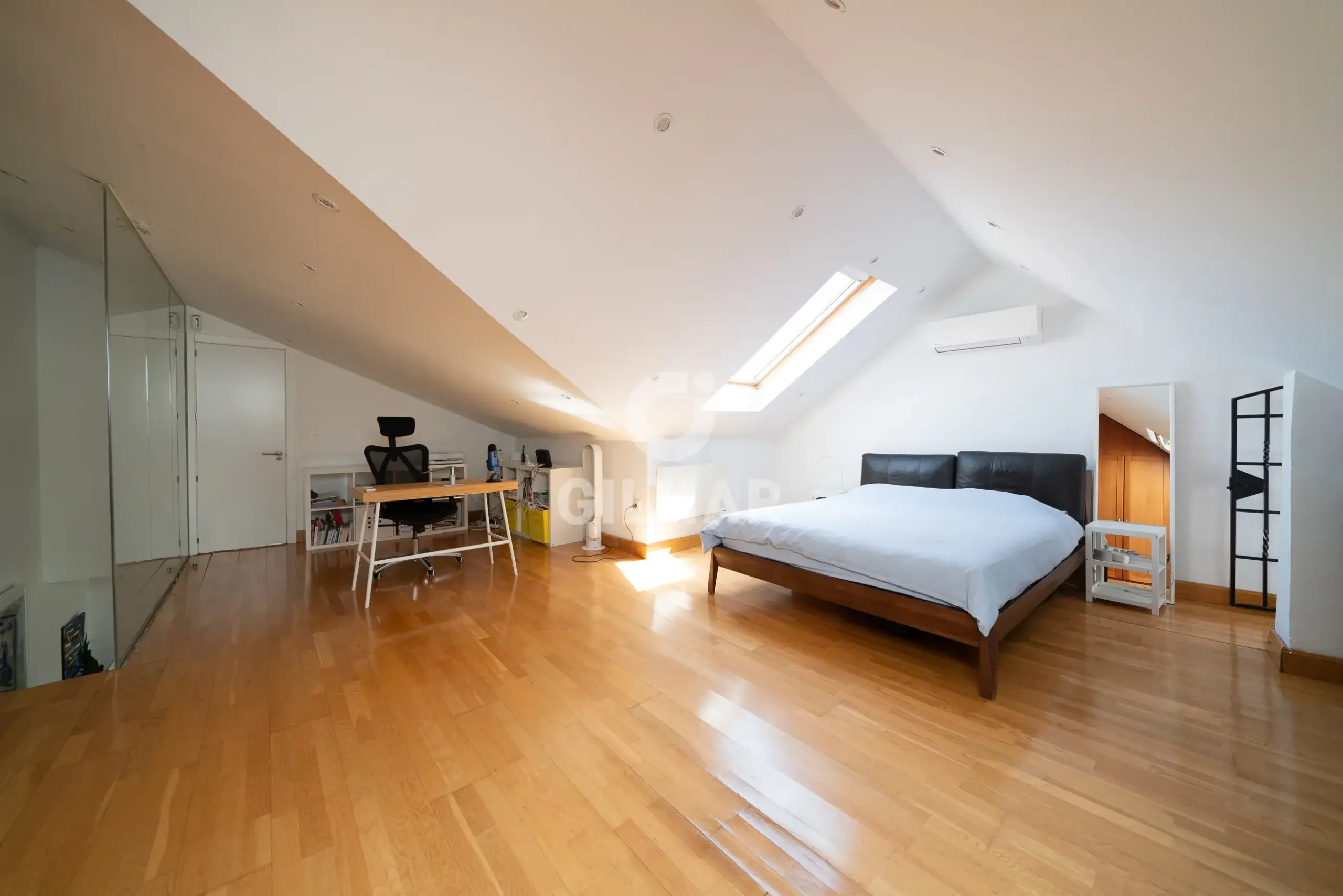 Duplex penthouse in Justicia - Madrid