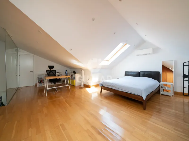 Duplex penthouse in Justicia - Madrid