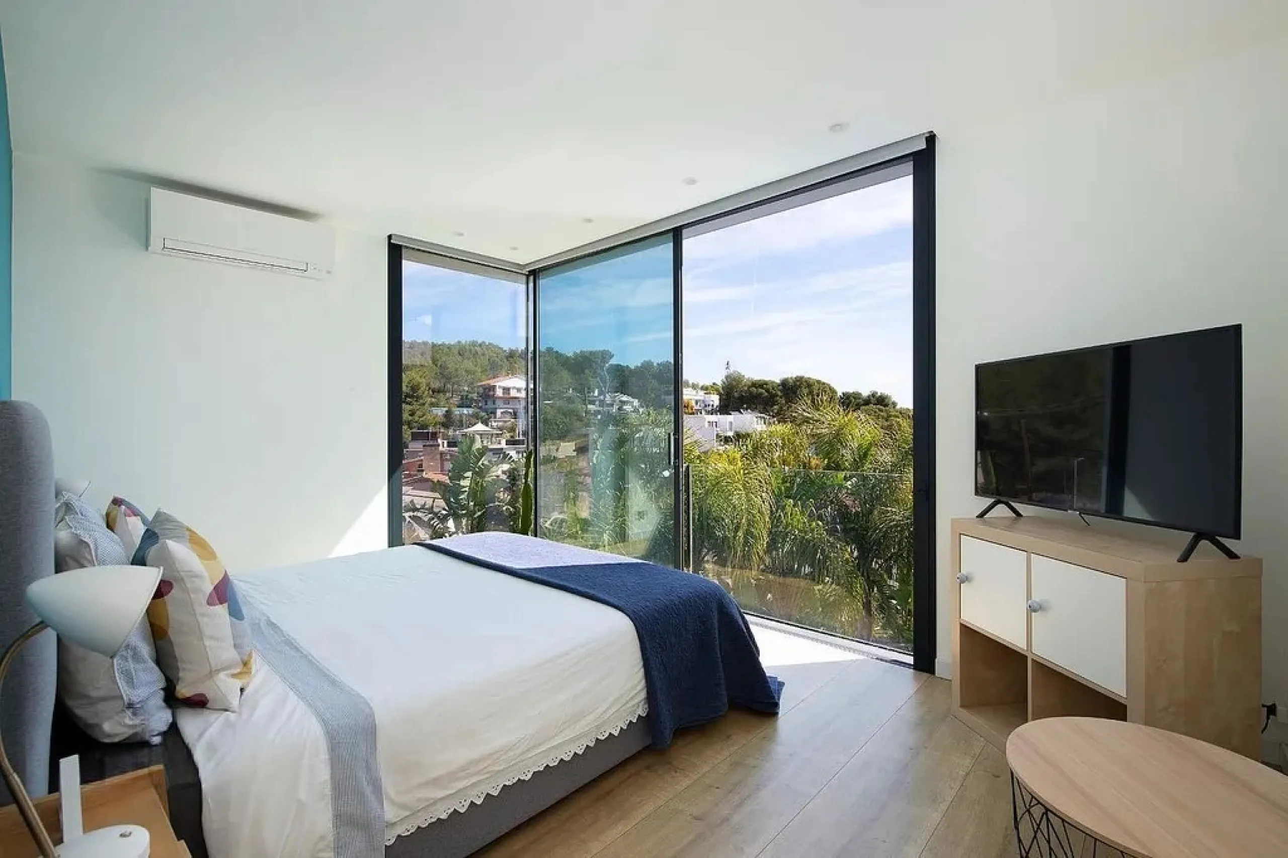Modern Designer Villa with Pool and Views in Montemar Alto, Castelldefels, Barcelona