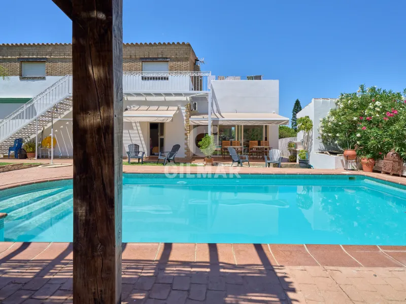 Villa in Chiclana de la Frontera - Cádiz