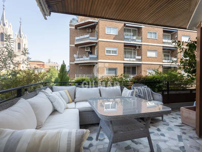 Apartment in Jerónimos - Madrid