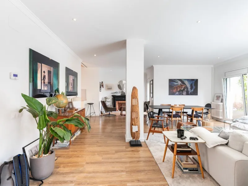 Refurbished Penthouse in Calle Laforja – Turó Parc Area, Barcelona