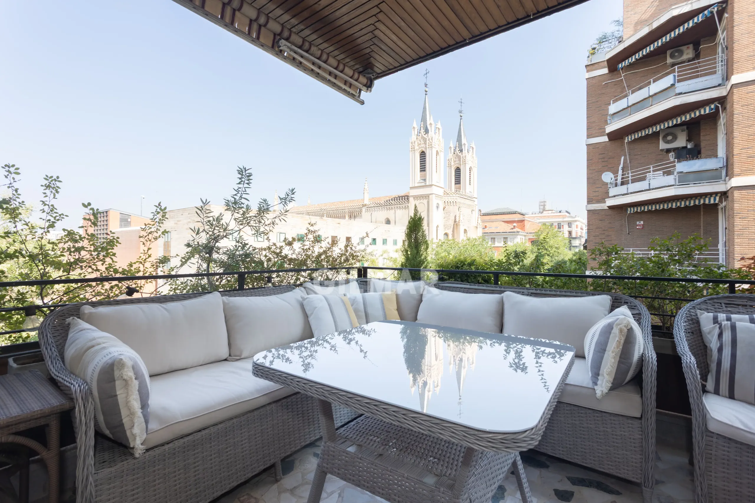 Apartment in Jerónimos - Madrid