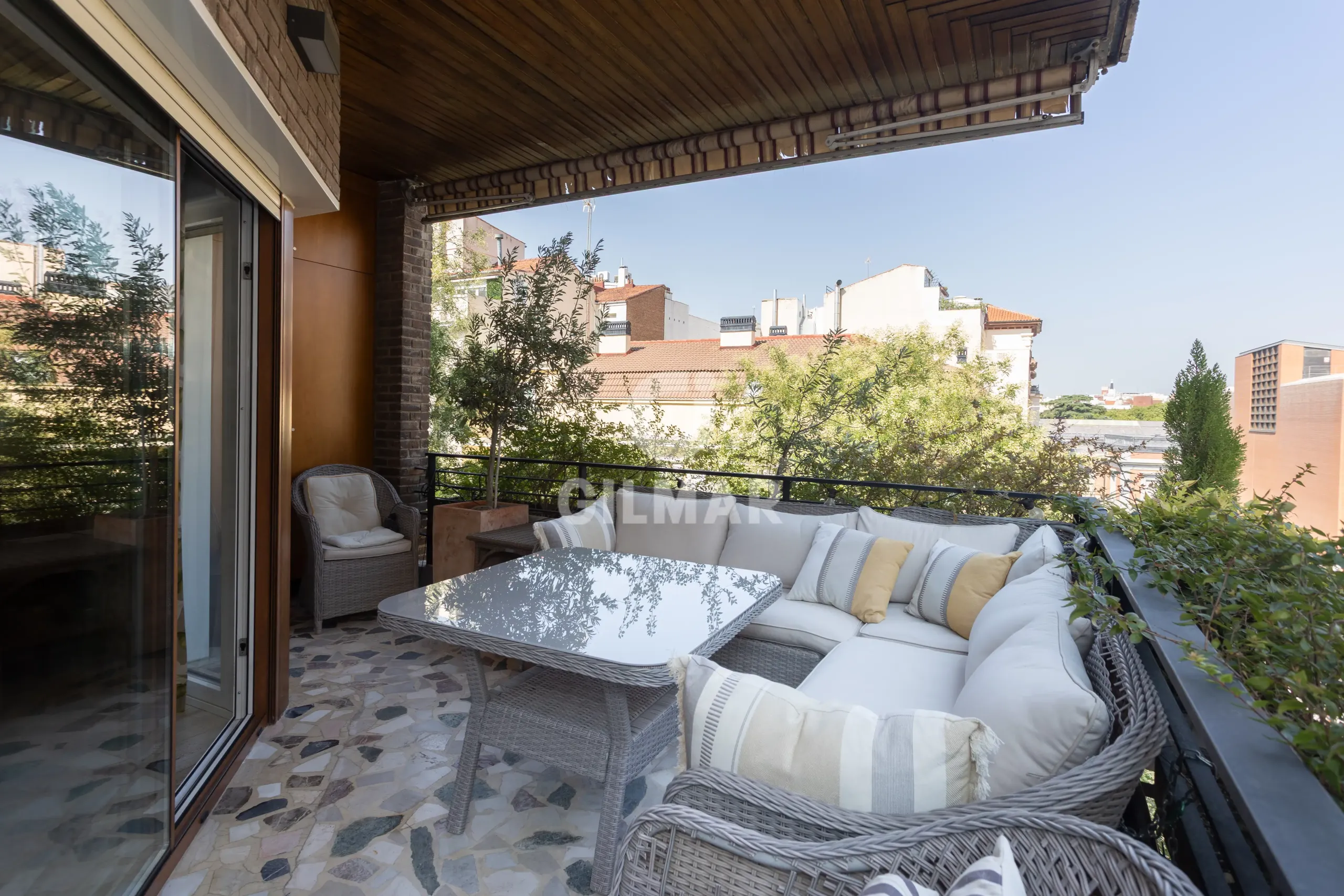 Apartment in Jerónimos - Madrid