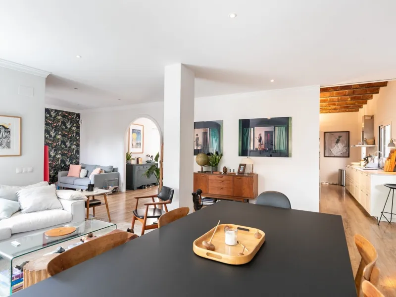 Refurbished Penthouse in Calle Laforja – Turó Parc Area, Barcelona