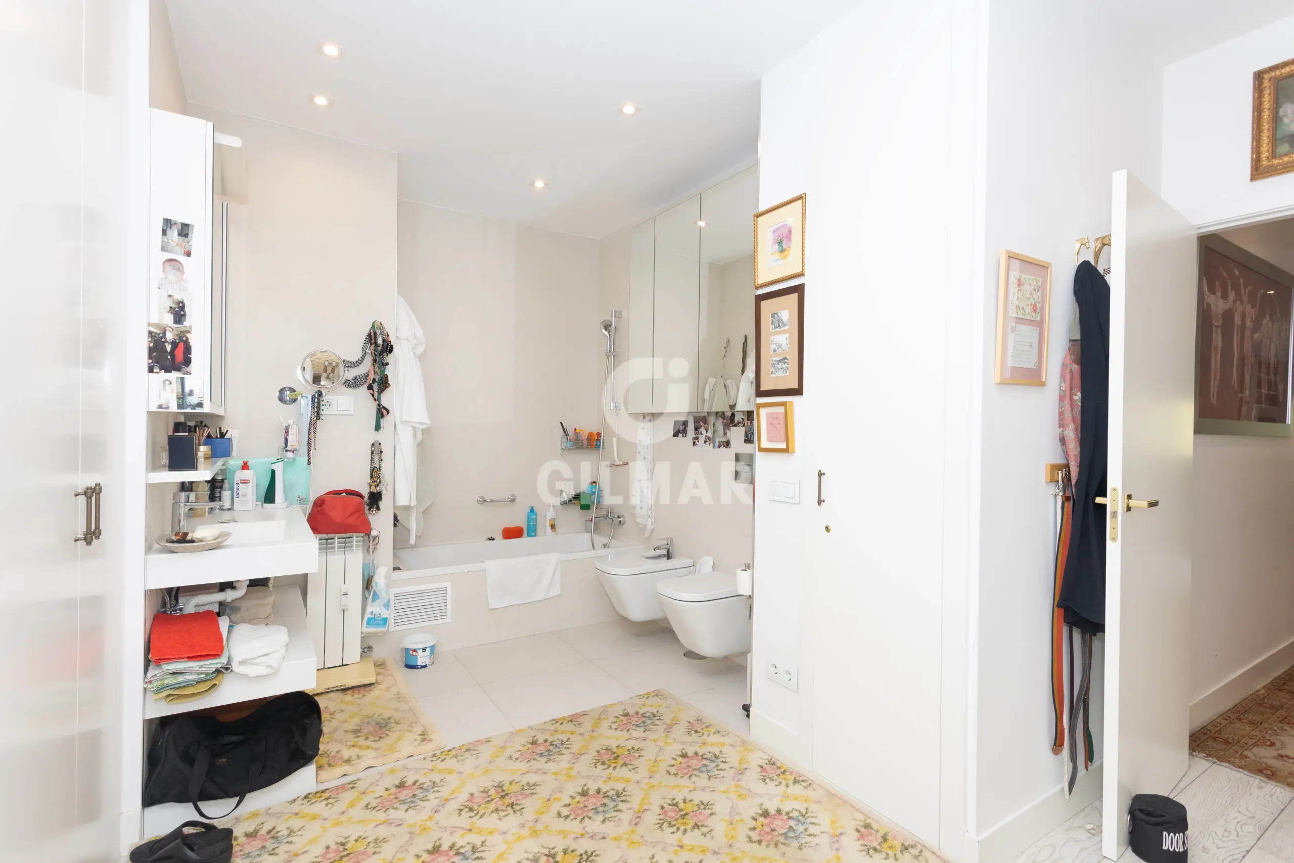 Apartment in Jerónimos - Madrid
