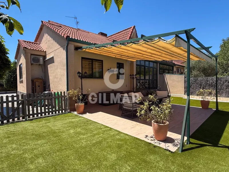 Semi-detached house in Guadarrama - Madrid