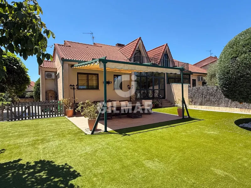 Semi-detached house in Guadarrama - Madrid