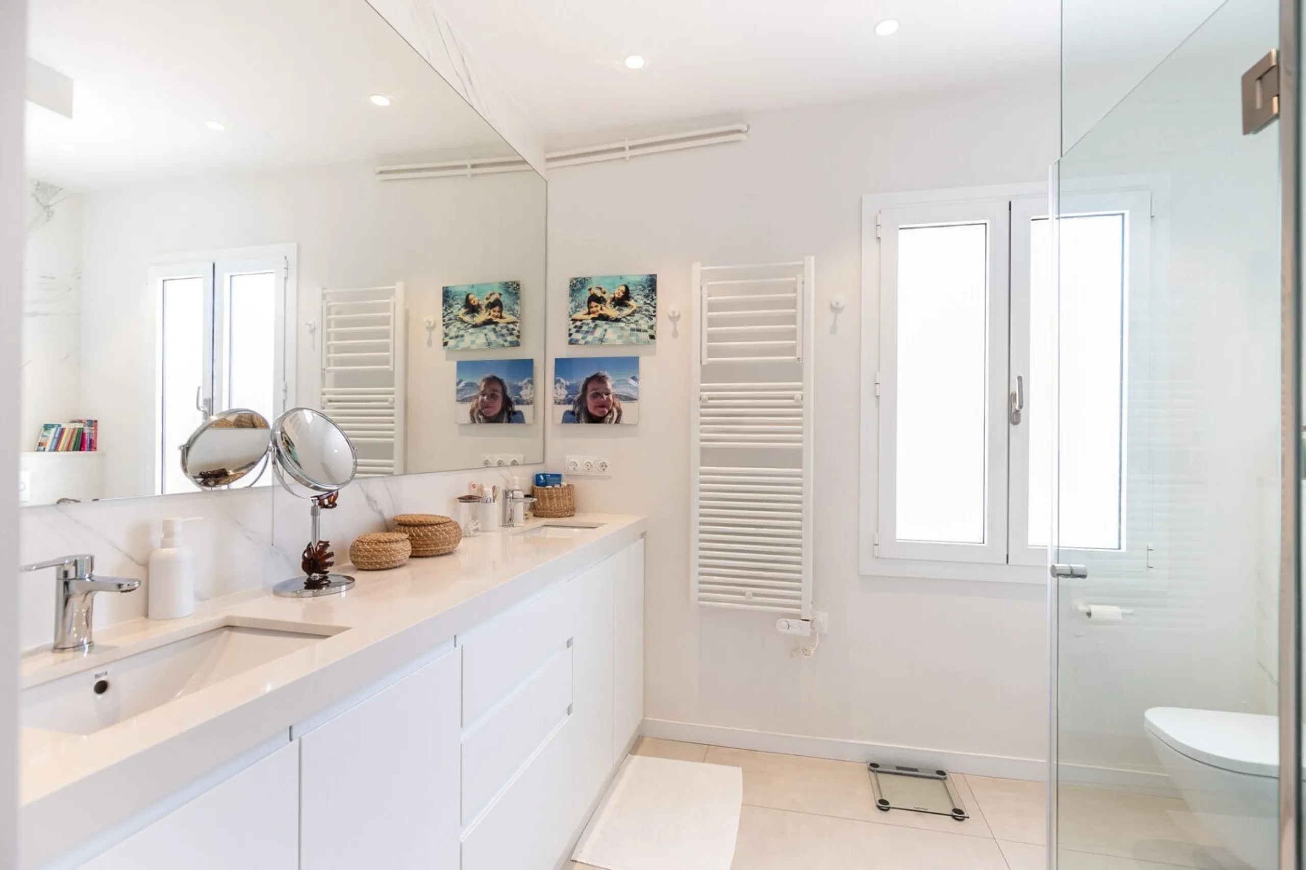 Refurbished Penthouse in Calle Laforja – Turó Parc Area, Barcelona